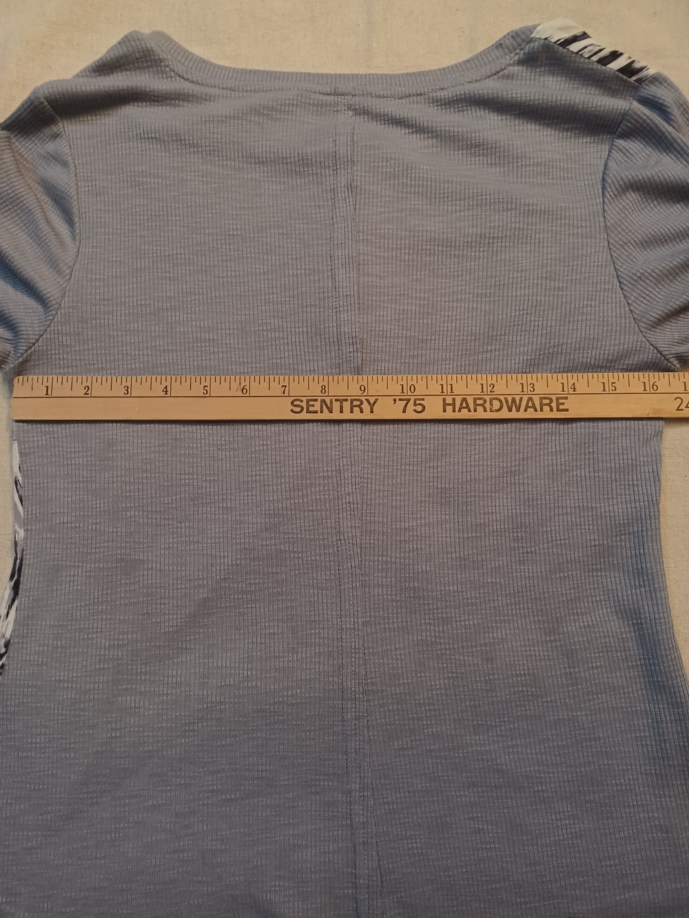 Bit & Bridle Printed Henley Top Women's Size Small - Picture 5 of 7
